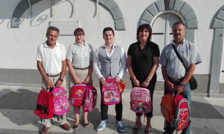 СДСМ Прилеп обезбеди школски ранци и прибор за 30 деца